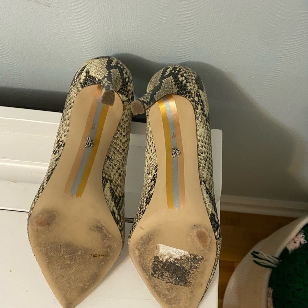 Sam Edelman Beige and Black Snakeskin Heels - Picture 3 of 4